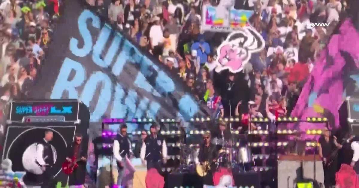 Green Day Fans Call Out “Restrained” Super Bowl Set After Recent Rants