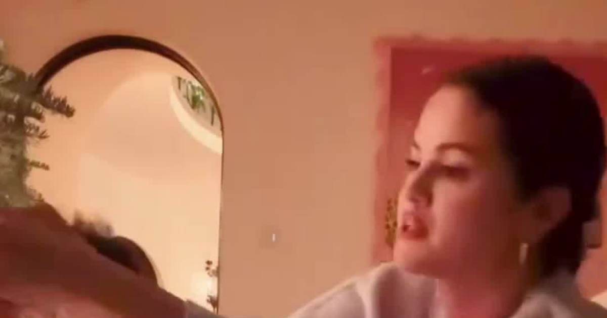 Selena and Benny’s First Christmas Sneak Peek as Newlyweds