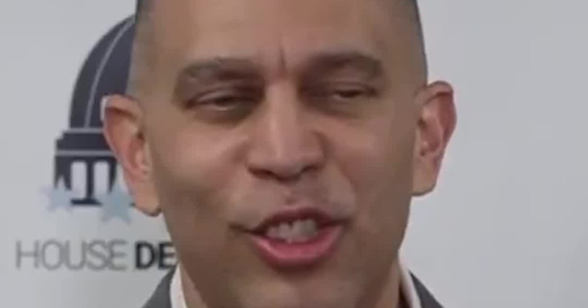 Jeffries: Trump’s Poll Numbers Are an “Extinction-Level Event”