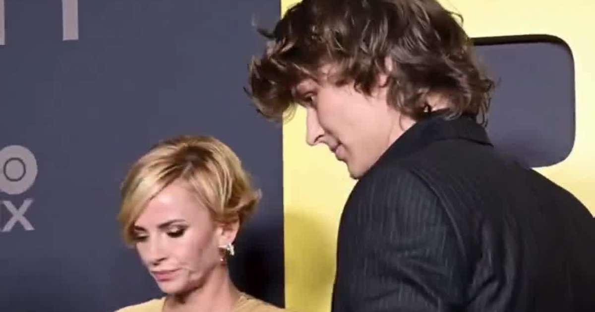 ‘The Pitt’ Star Noah Wyle Has Family Moment