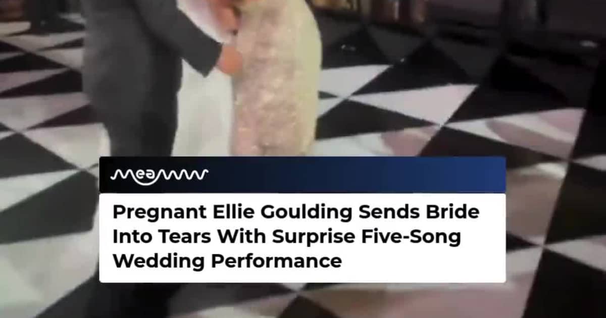 Pregnant Ellie Goulding Crashes Florida Wedding