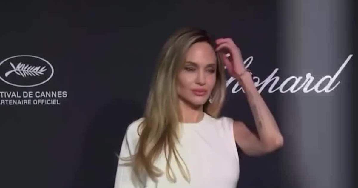 Angelina Jolie Ready to Leave L.A. Behind and Move Abroad
