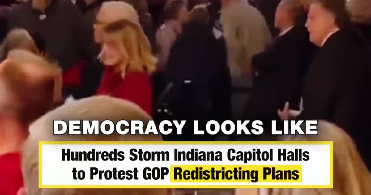 Hundreds Storm Indiana Capitol Halls to Protest GOP Redistricting Plans