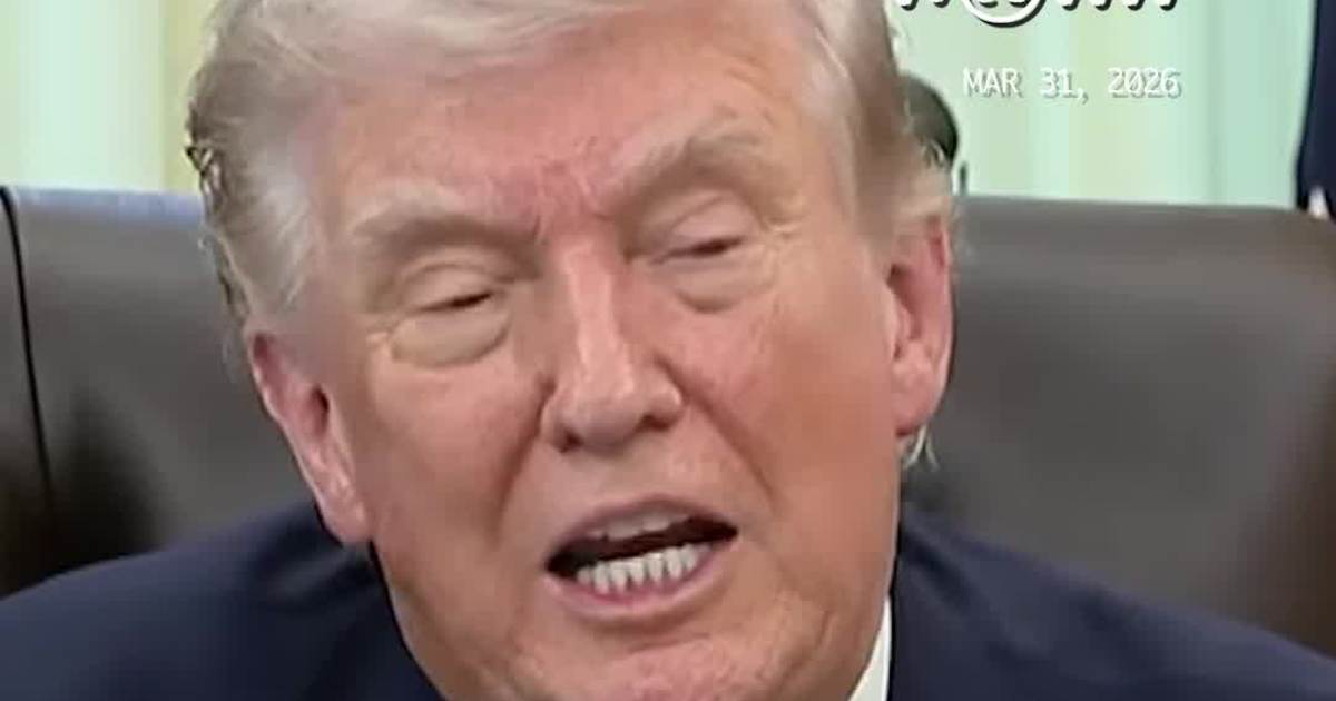 “93-97% Bad Press” — Trump Pokes Fun at Karoline Leavitt, Asks “Should we keep her?”