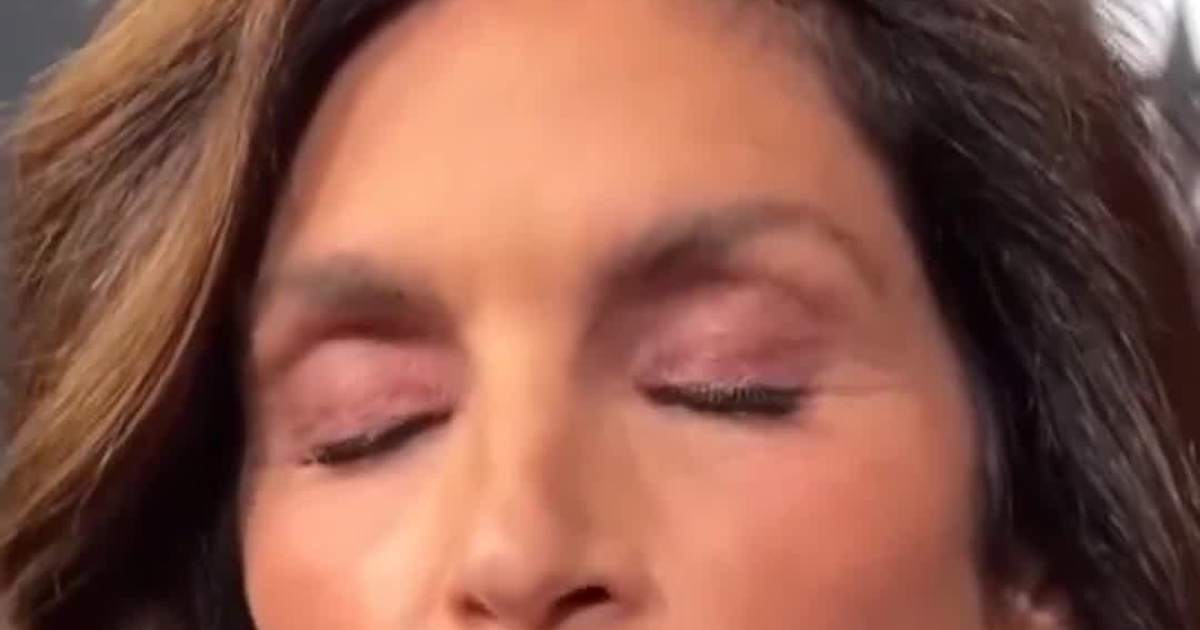 Cindy Crawford Says Style Starts With Feeling Good First