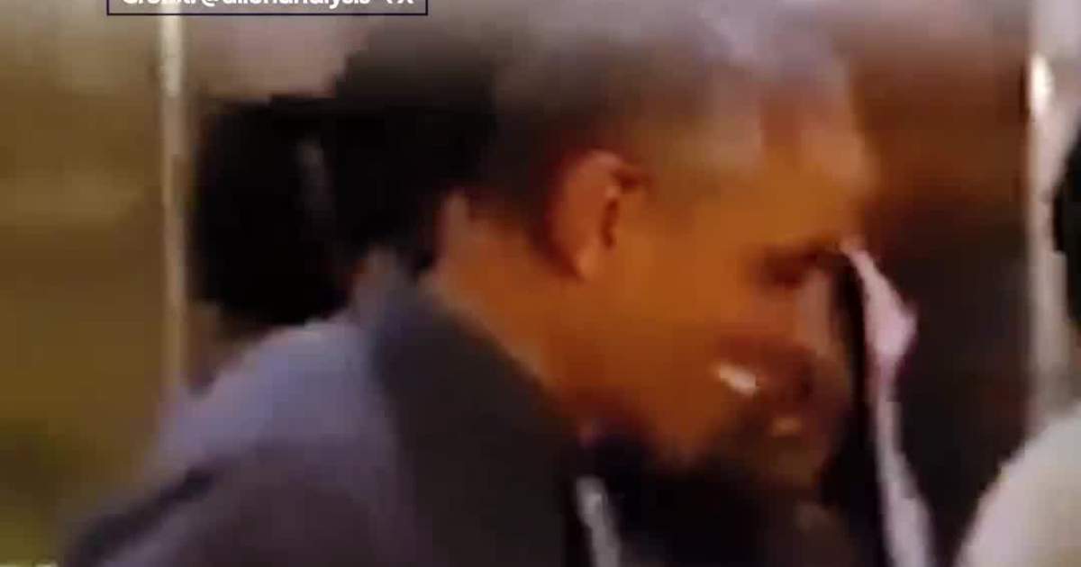 Obama Family Spends Thanksgiving Serving Veterans