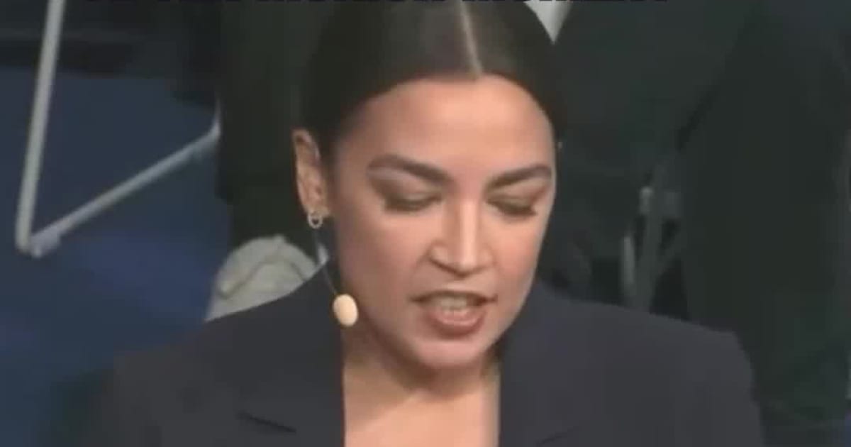 “Maybe I’ll Just Freeze for 20 Seconds” J.D. Vance Jokes About AOC After Munich Moment