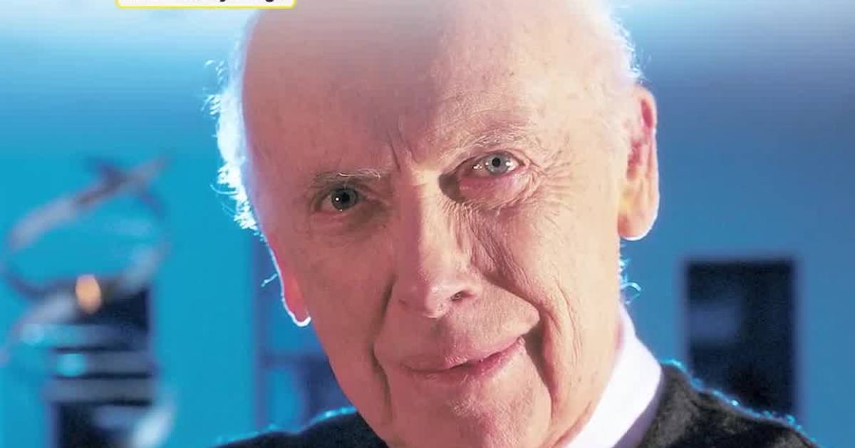 Nobel Prize-winning scientist James Watson has died at 97.