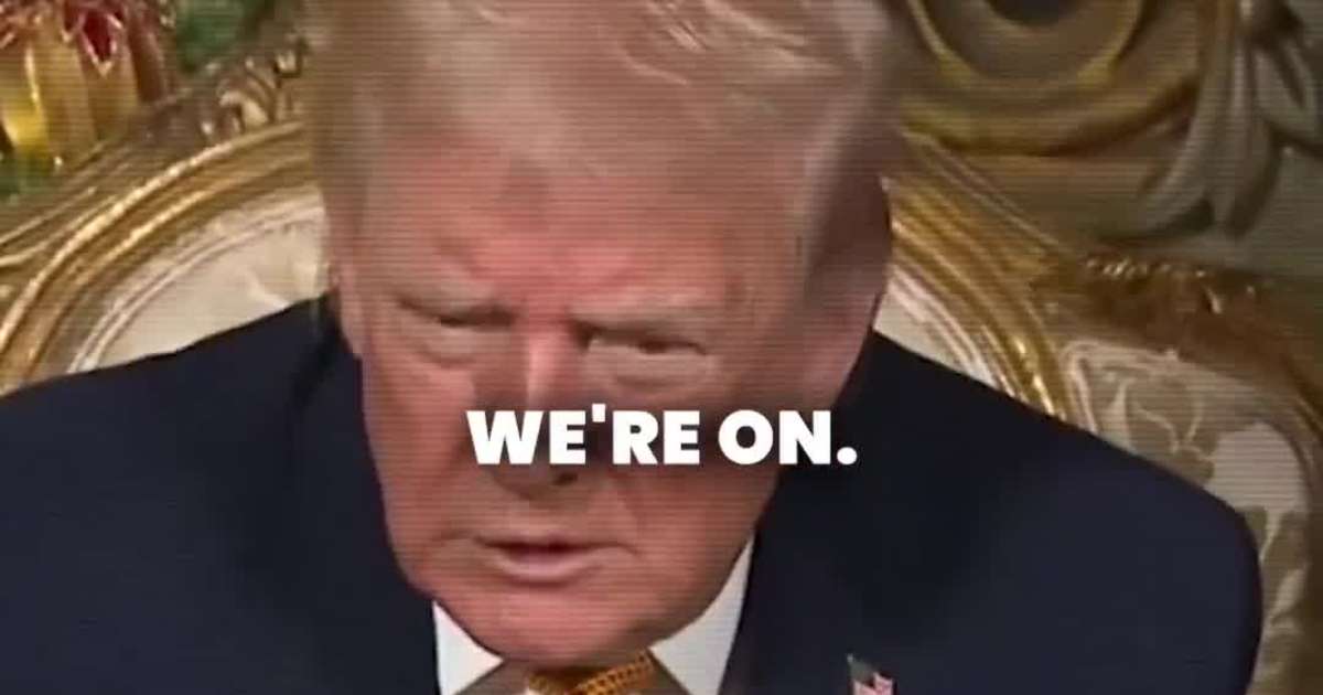 Trump Praises Melania Trump During White House Christmas Calls