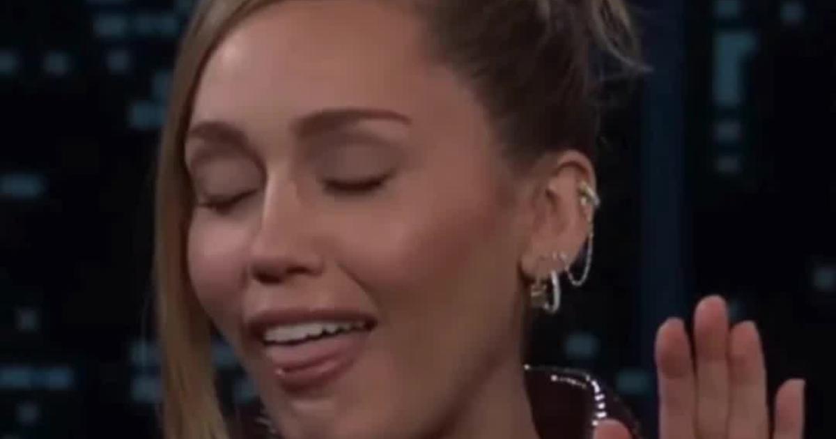 Miley Cyrus Reveals Bizarre Paper Phobia After Gagging on Live TV