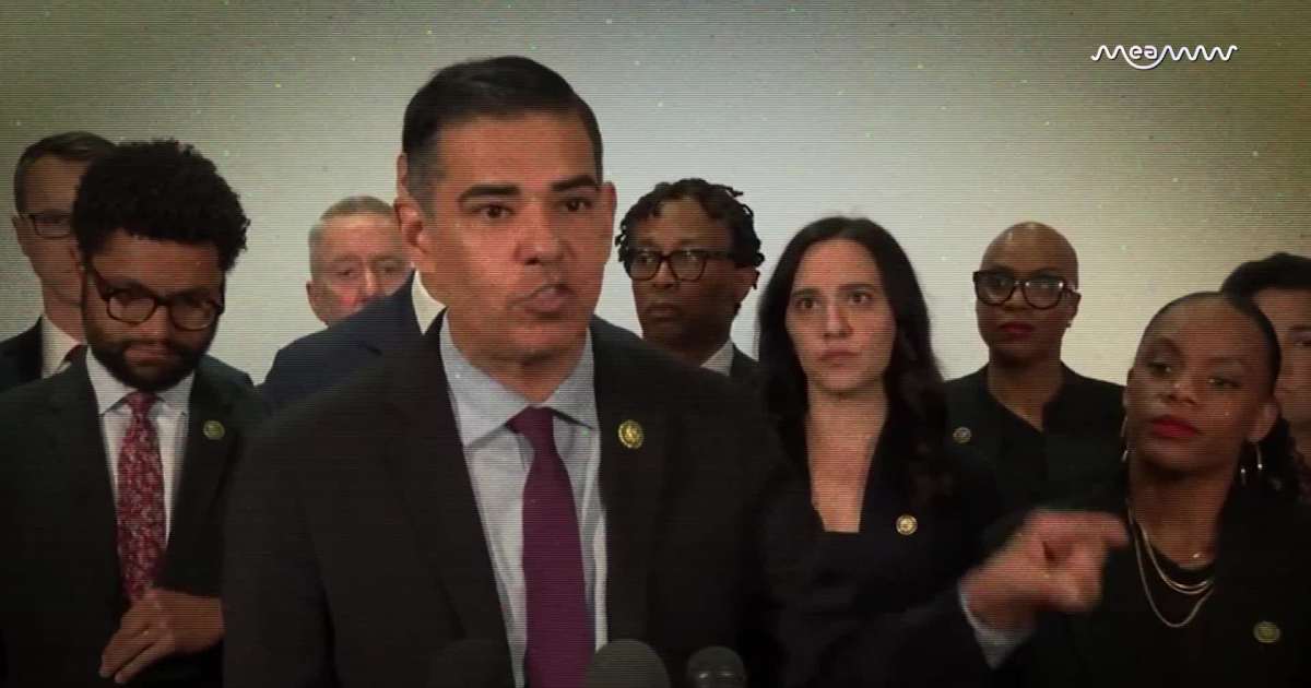 ‘Fake Hearing’: Rep. Garcia Accuses Bondi of Dodging Oath on Epstein Files