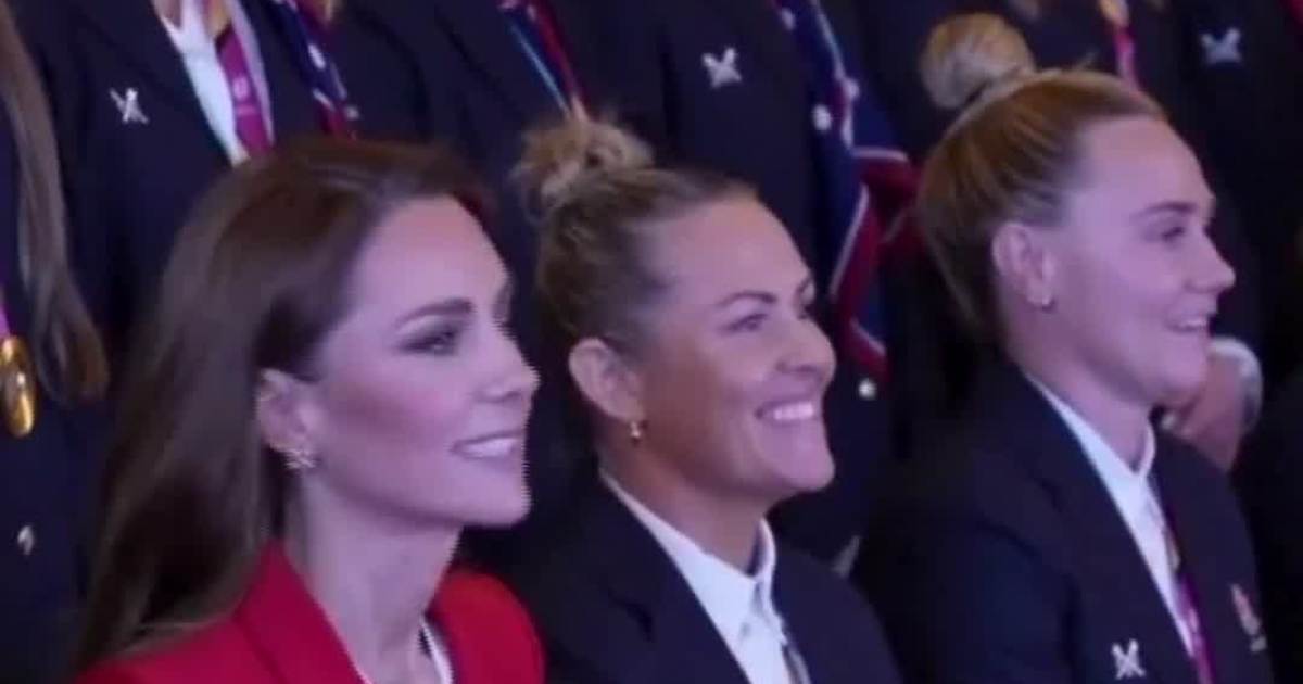 Princess of Wales, Kate, Celebrates Red Roses in Windsor