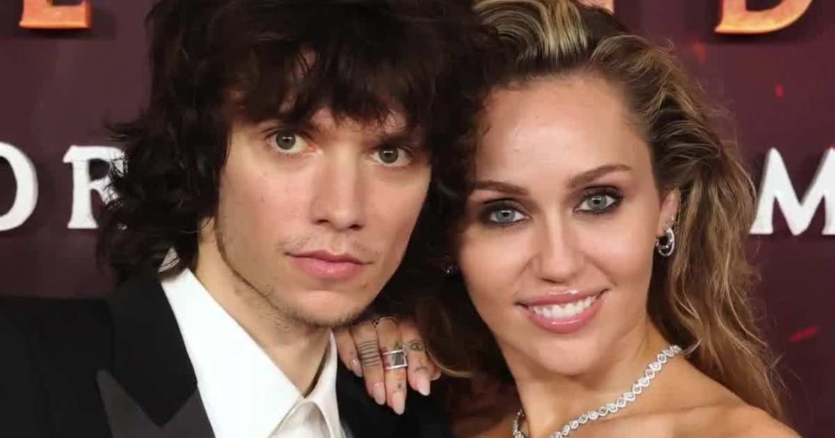 Miley Cyrus Sparks Engagement Rumors at Avatar Premiere