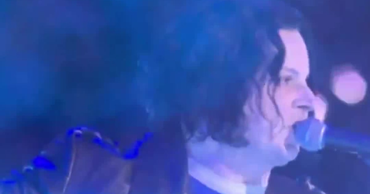 Eminem joins Jack White on stage for the NFL Thanksgiving Halftime Show