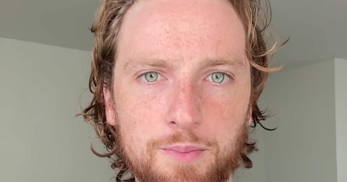 Trump Issues Kharg Island Warning as Strait of Hormuz Tankers Move