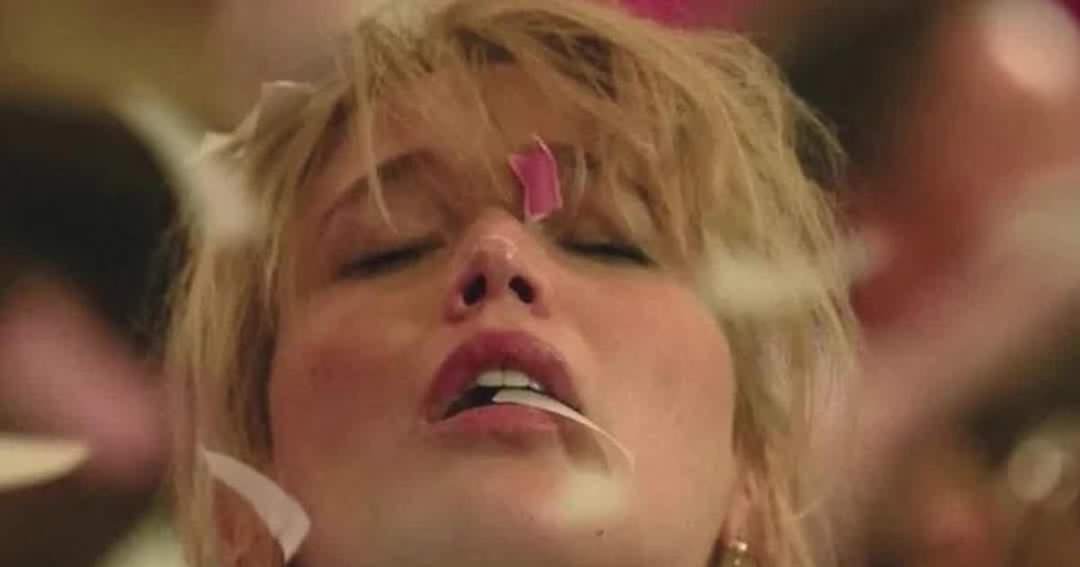 Jennifer Lawrence Trolls Emma Stone in Their Celebrity Group Chat