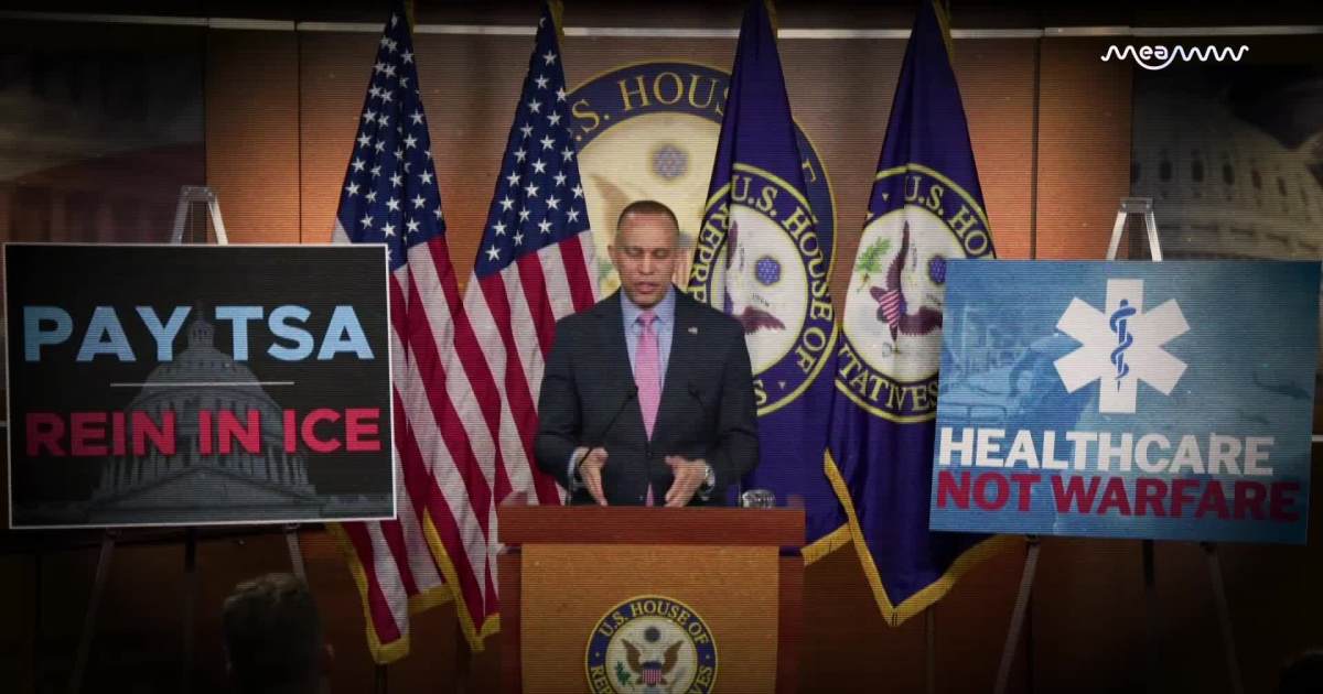 'This Is Not That Complicated!': Hakeem Jeffries Demands Funding For TSA To Pay Federal Workers