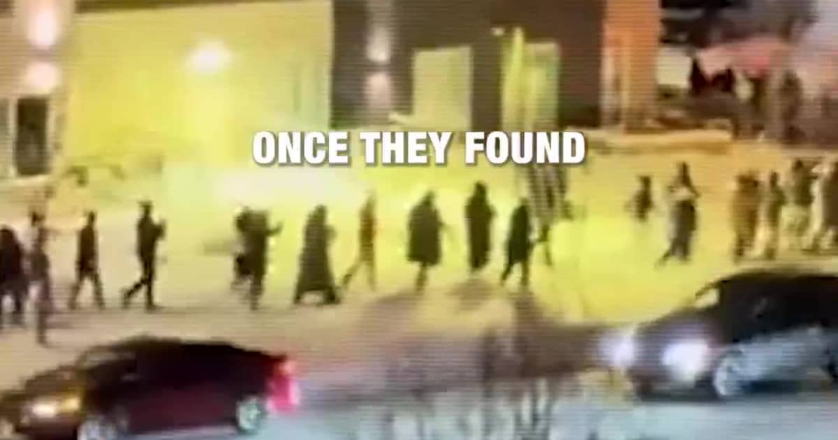 Protesters Target Hotel Housing ICE Agents in Minnesota