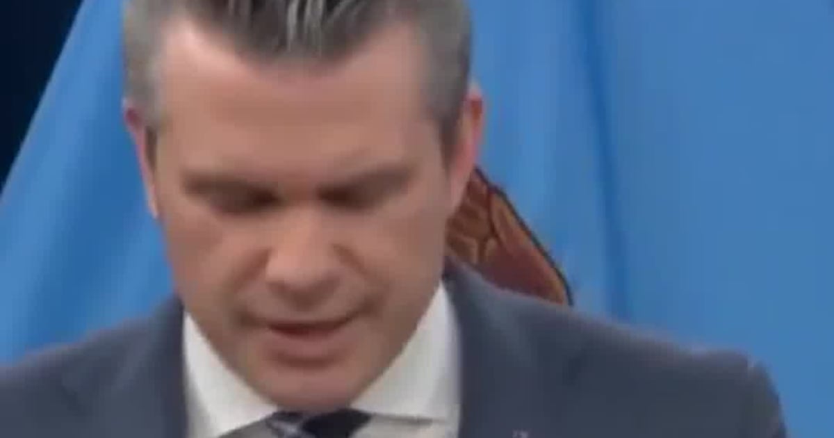 Hegseth “They Di*d for You, Son” Explaining Iran W*r to His 13-Year-Old