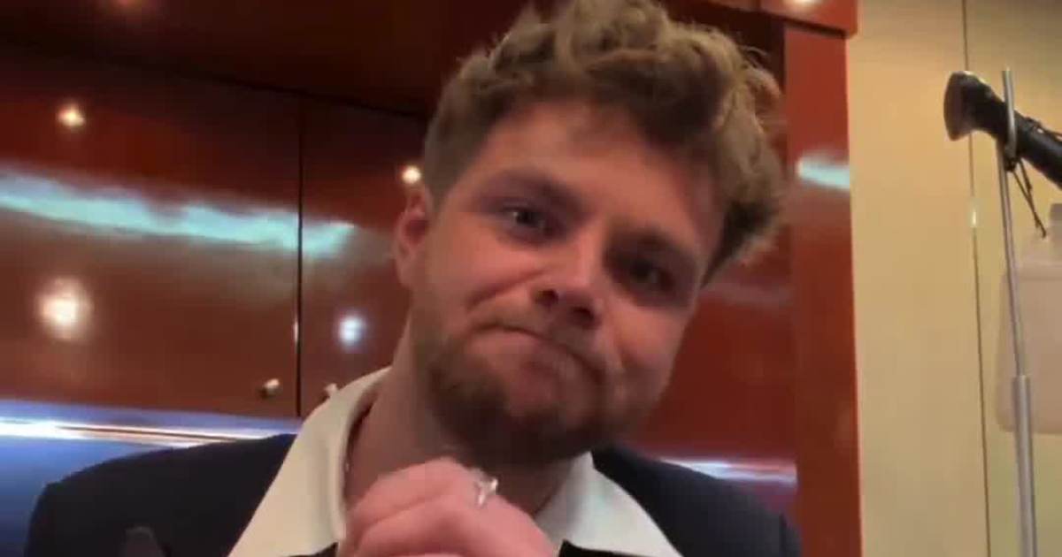 Celebrities Back Alex Warren After Grammys In-Ear Mishap