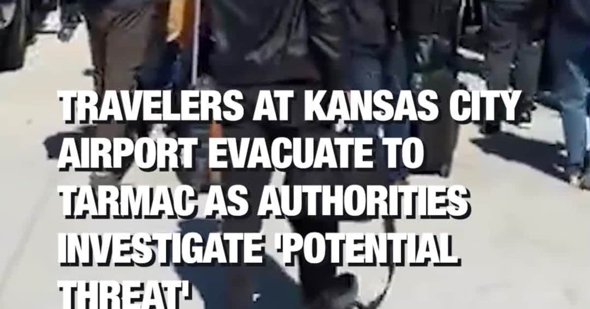 Airport Security Lines Reach Parking Garages as TSA Shutdown Sparks Nationwide Delays