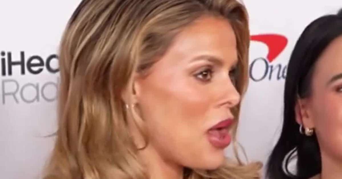 Brooks Nader’s Sisters Rescue Her From Fashion Blunder