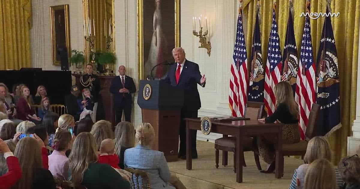 **Trump Jokes Melania May Be “Too Big” for White House**