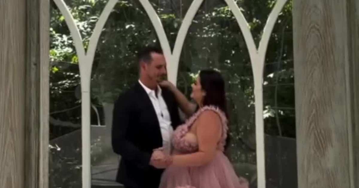 “Love Is Blind” Stars Alexa & Brennon Lemieux Split After 4 Years