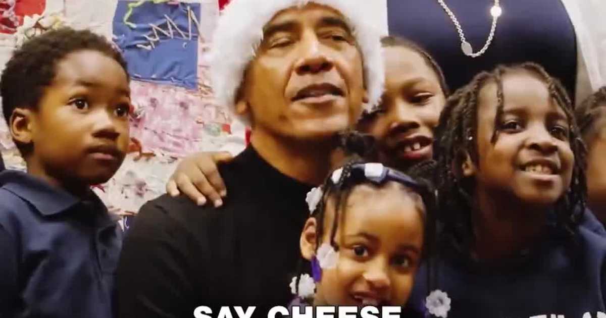 Obama Visits Burke Elementary, Brings Holiday Cheer with Books