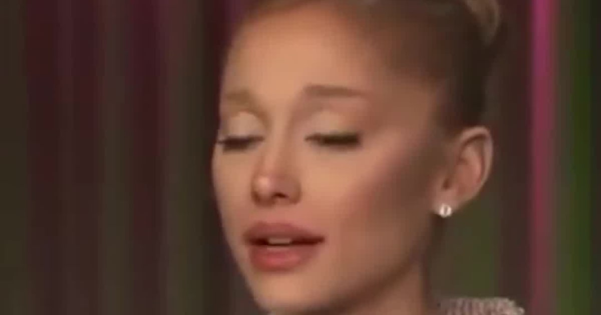 Ariana Grande Calls Out 