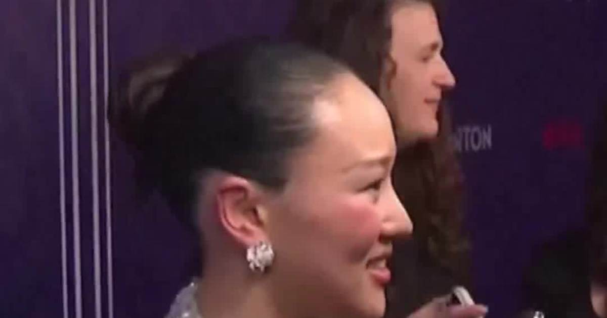 Yerin Ha Calls Bridgerton Intimacy Scenes “Awkward”