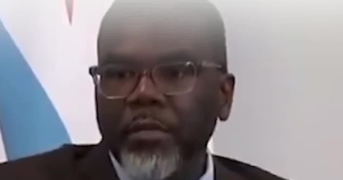 Chicago Mayor Brandon Johnson Clashes With Reporter Calling Question Disgusting and Racist